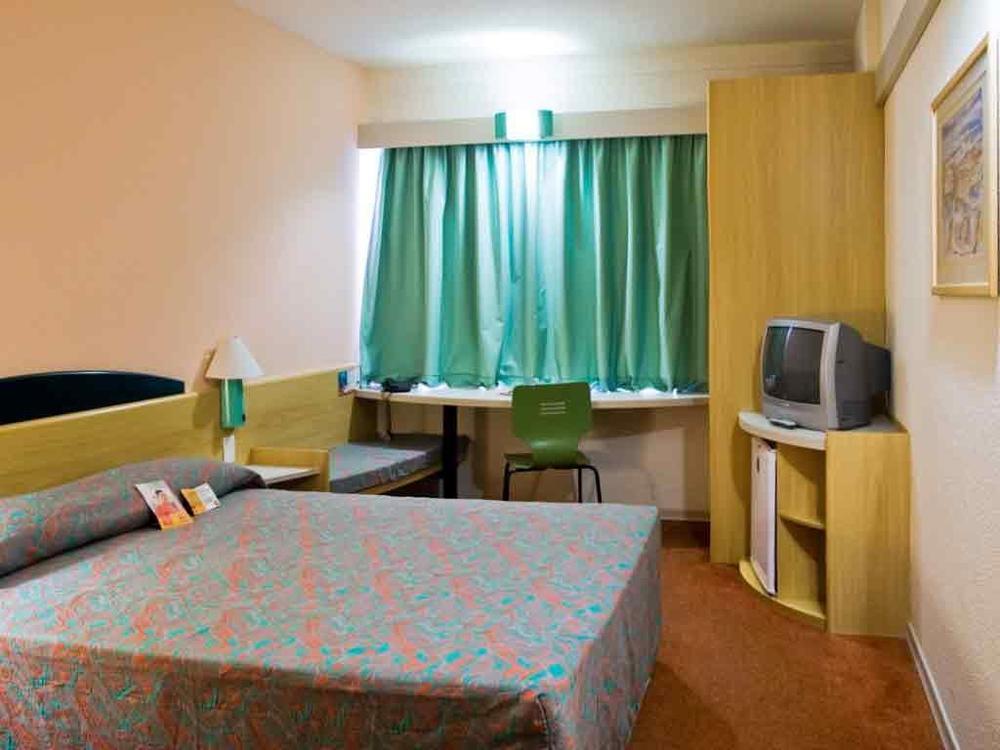 Ibis Tambore Баруері Екстер'єр фото