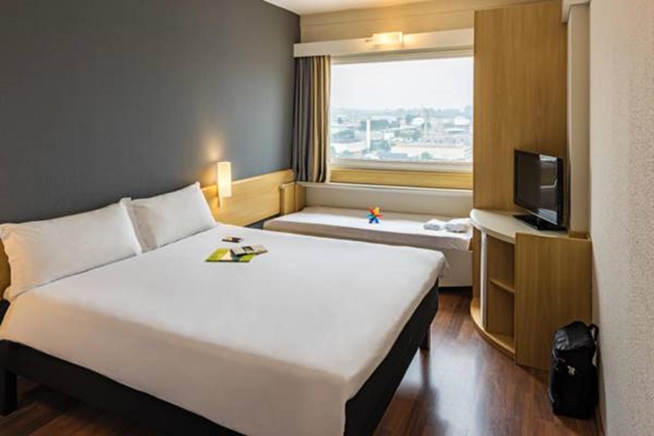 Ibis Tambore Баруері Екстер'єр фото