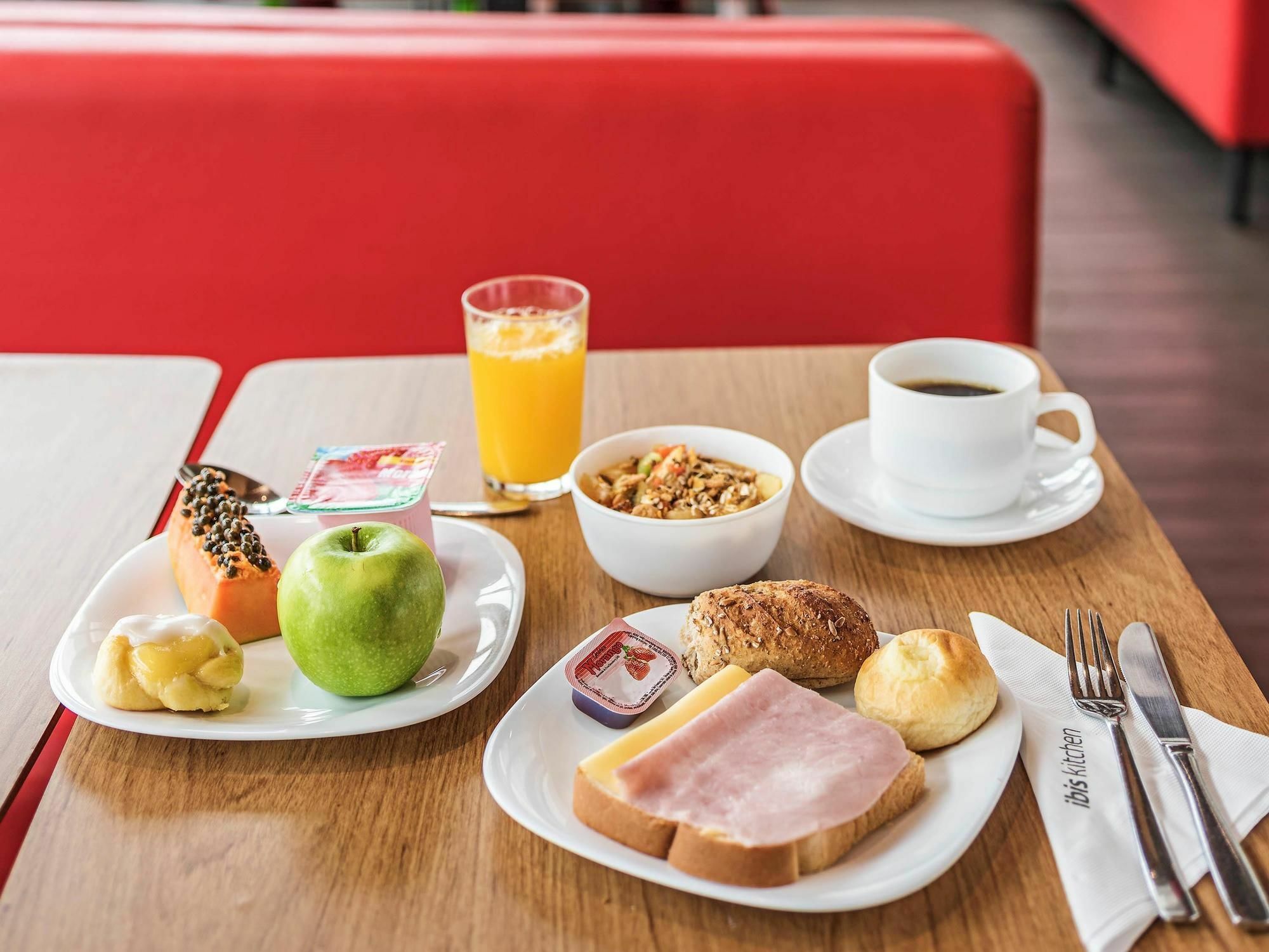 Ibis Tambore Баруері Екстер'єр фото